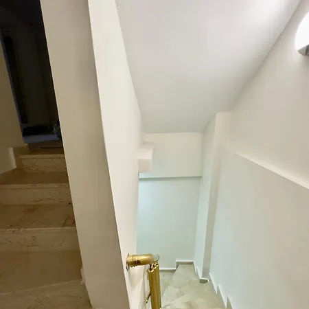 Oez Apartment *